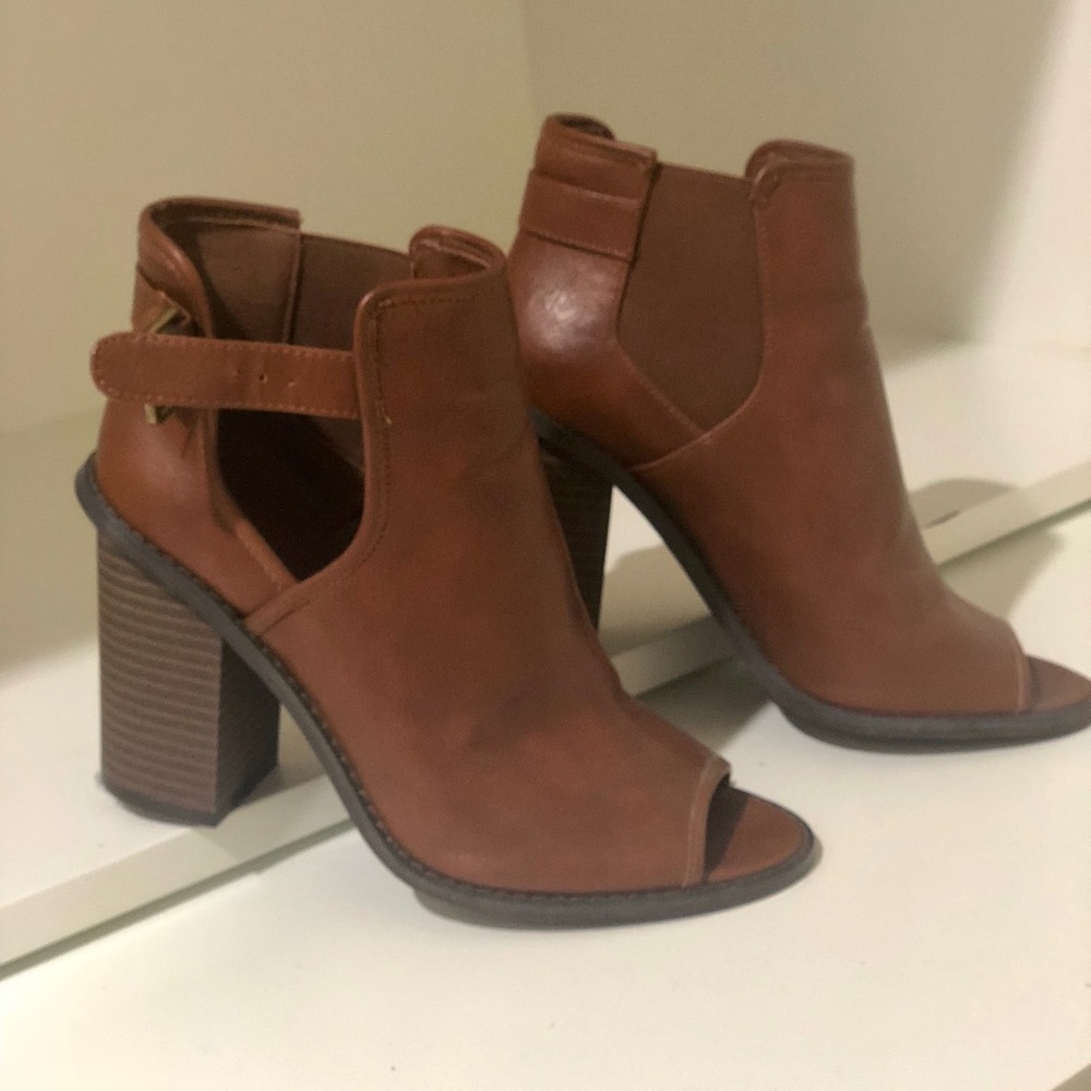 Casual heels